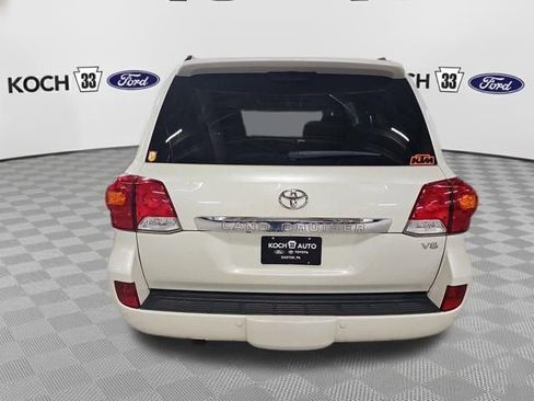 Used 2013 Toyota Land Cruiser Base image 7