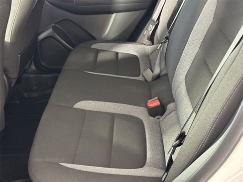 Used 2023 Chevrolet TrailBlazer LT w/ Convenience Package FWD image 14