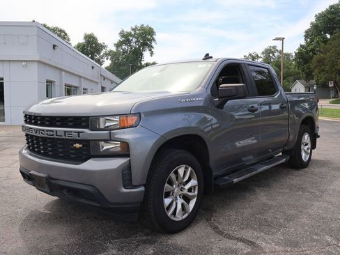 Used 2021 Chevrolet Silverado 1500 Custom AWD/4WD image 3