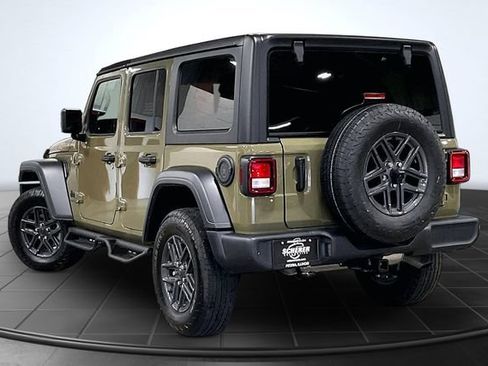 Used 2025 Jeep Wrangler Unlimited Sport AWD/4WD image 12