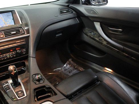 Used 2013 BMW 640i Coupe image 32