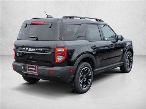 New 2025 Ford Bronco Sport Outer Banks w/ Outer Banks Tech Package+ AWD/4WD image 2
