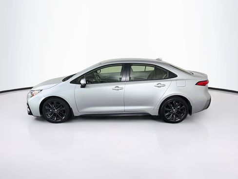 Used 2023 Toyota Corolla SE FWD image 4