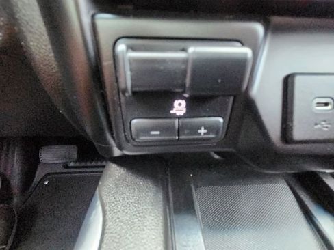 Used 2021 GMC Sierra 1500 AT4 w/ AT4 Premium Package image 27