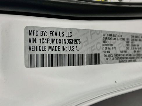 Used 2022 Jeep Cherokee Limited AWD/4WD image 31