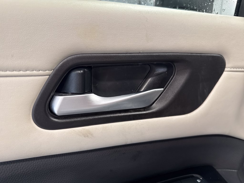 Used 2026 Nissan Pathfinder SL FWD image 31