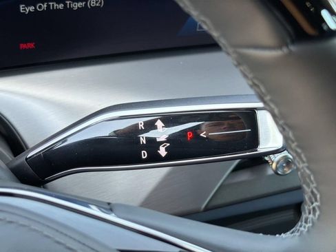 Used 2026 Cadillac Vistiq Premium Luxury AWD/4WD image 13