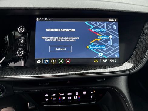 Certified 2022 Buick Envision Essence w/ Technology Package II AWD/4WD image 21