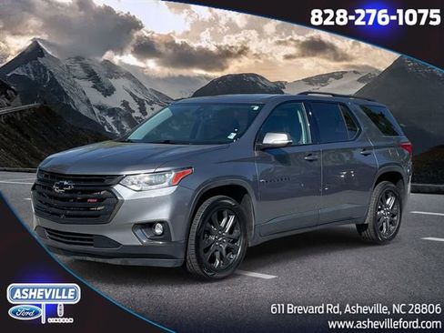 Used 2021 Chevrolet Traverse RS AWD/4WD image 1