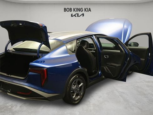 New 2026 Kia K4 FWD image 6