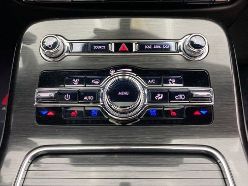 Used 2021 Lincoln Nautilus Reserve AWD/4WD image 21