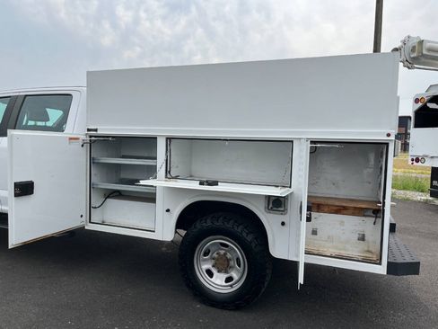 Used 2017 Ford F350 XL w/ Power Equipment Group AWD/4WD image 29