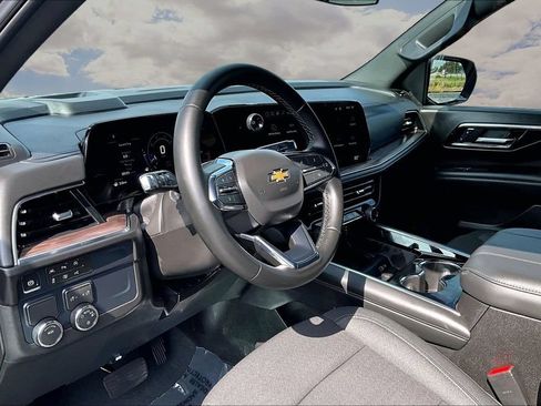 Used 2026 Chevrolet Tahoe LS w/ LPO, Dark Essentials Package RWD image 17