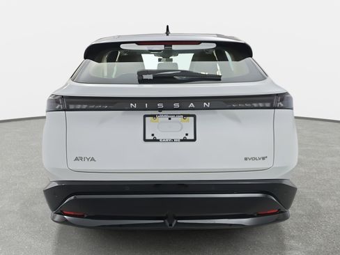 Certified 2023 Nissan Ariya FWD image 6