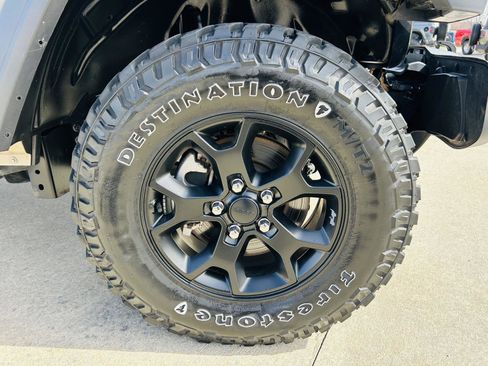 Used 2022 Jeep Wrangler Unlimited Sport image 39