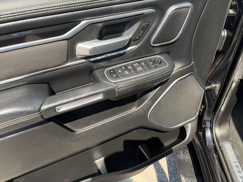 Used 2020 RAM 1500 Laramie AWD/4WD image 13