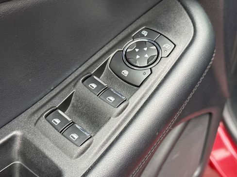 Used 2021 Ford Edge SEL w/ Convenience Package image 22