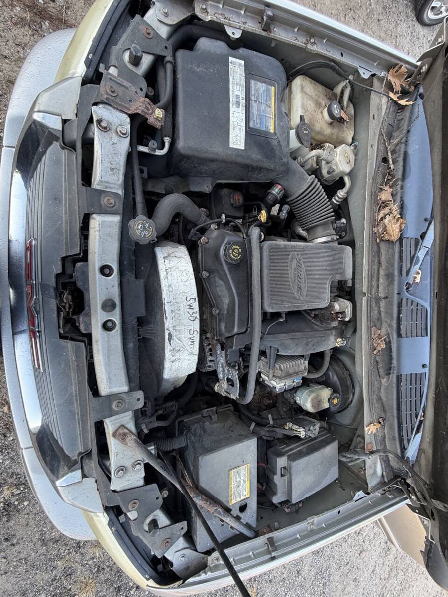 Used 2002 GMC Envoy SLE AWD/4WD image 42