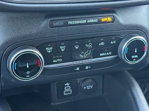 Used 2025 Ford Escape Active image 19