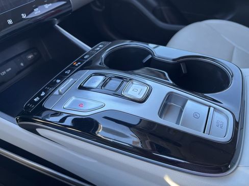 Used 2023 Hyundai Tucson Limited image 22