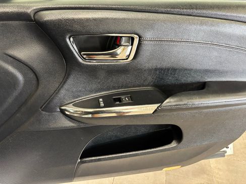 Used 2014 Toyota Avalon Limited w/ Technology Package image 16