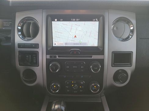 Used 2017 Ford Expedition XLT w/ Equipment Group 202A RWD image 14