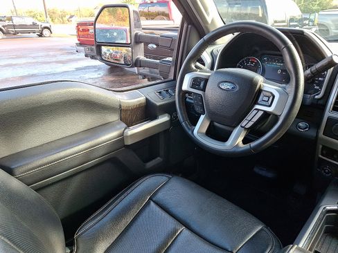 Used 2021 Ford F350 Lariat w/ Lariat Ultimate Package image 14