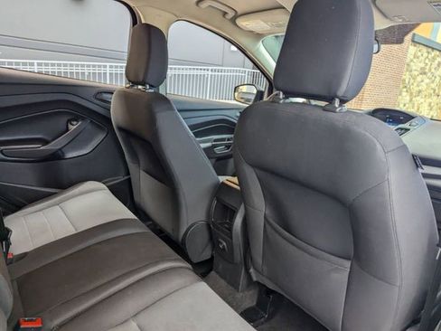 Used 2019 Ford Escape S image 23