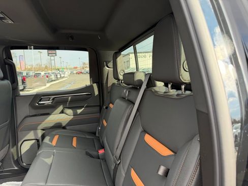 New 2026 GMC Sierra 1500 AT4 w/ Technology Package image 10