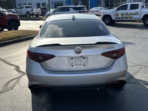 Used 2018 Alfa Romeo Giulia Quadrifoglio w/ Driver Assist Dynamic Package image 6