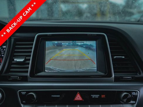 Used 2018 Hyundai Sonata Sport image 9