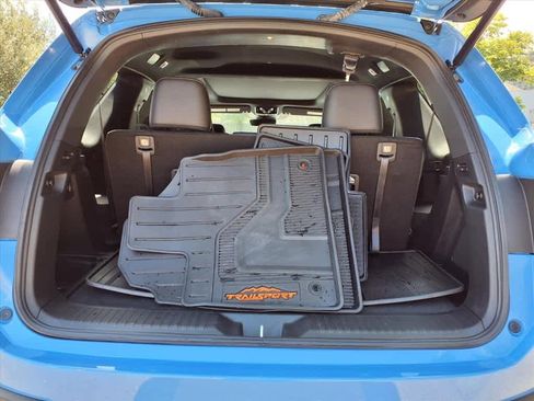 Used 2025 Honda Pilot TrailSport image 6