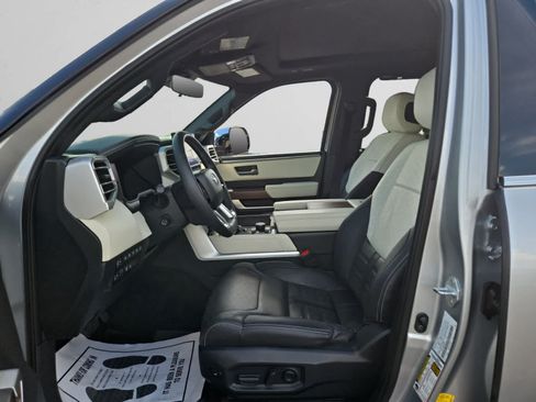 Used 2022 Toyota Tundra Capstone AWD/4WD image 9