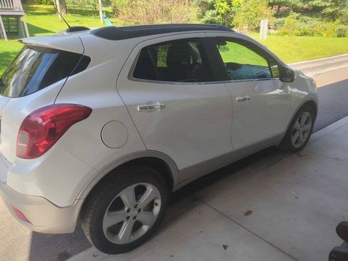 Used 2016 Buick Encore FWD image 6