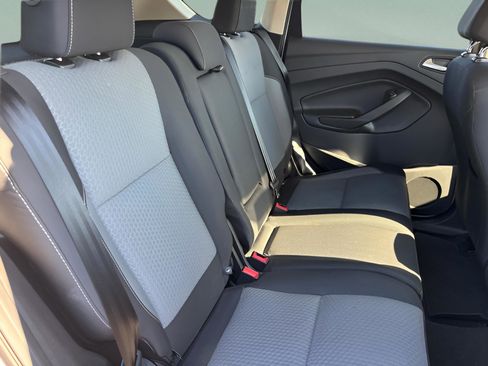 Used 2017 Ford Escape SE w/ Equipment Group 201A image 15