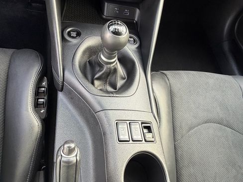 Certified 2025 Nissan Z Performance w/ Floor Mat Package RWD image 16