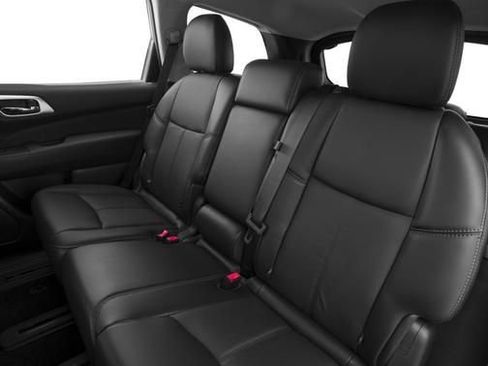 Used 2018 Nissan Pathfinder SL w/ Cargo Package image 14