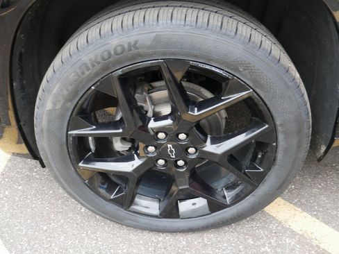 Used 2024 Chevrolet Traverse RS w/ LPO, Floor Liner Package image 36