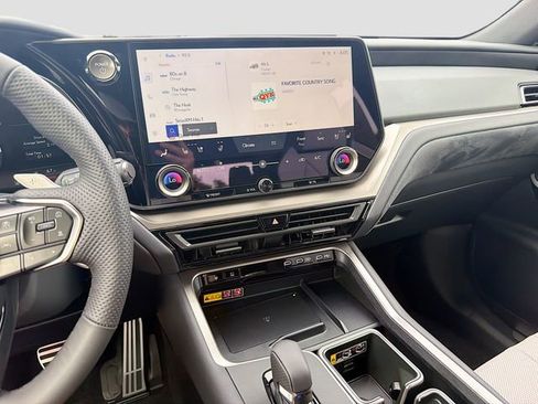 New 2026 Lexus TX 500h AWD image 29