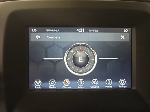 Used 2020 Jeep Compass Latitude w/ Cold Weather Group AWD/4WD image 22