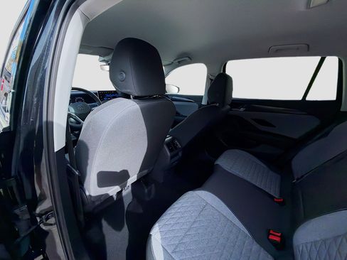 Used 2025 Volkswagen Tiguan S image 24