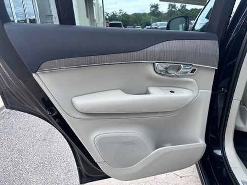 Certified 2023 Volvo XC90 B5 Plus w/ Protection Package Premier AWD/4WD image 13