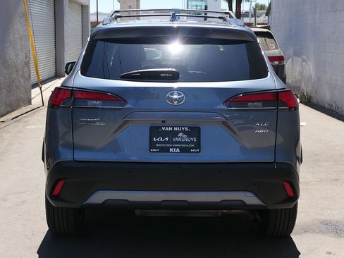 Used 2023 Toyota Corolla Cross XLE w/ Convenience Package AWD/4WD image 4