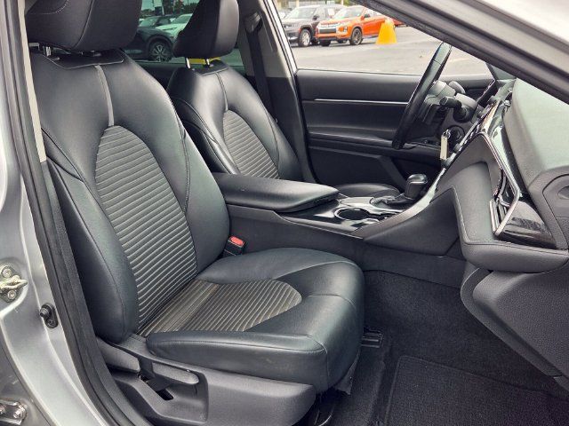 Used 2019 Toyota Camry SE FWD image 15