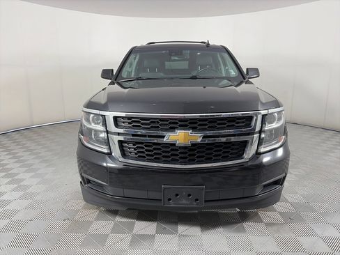 Used 2019 Chevrolet Suburban LT AWD/4WD image 2