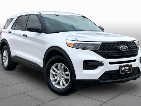 Used 2021 Ford Explorer 4WD w/ Class III Trailer Tow Package image 3