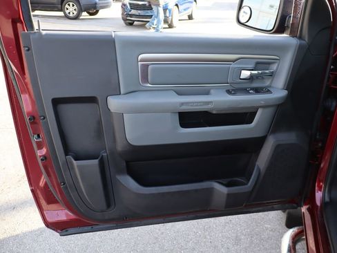 Used 2017 RAM 1500 Express image 10