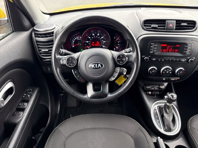 Used 2015 Kia Soul + FWD image 14