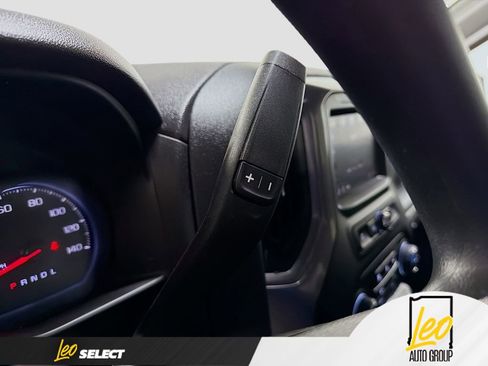 Used 2023 Chevrolet Silverado 1500 Custom Trail Boss w/ LPO, Dark Essentials Package image 16