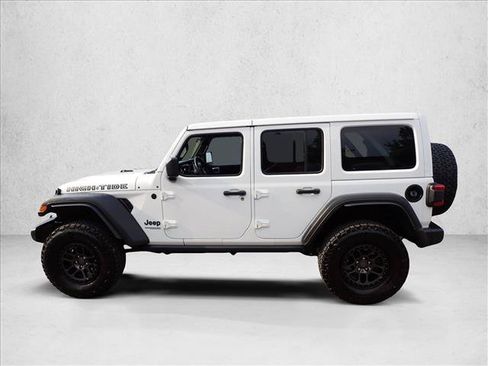 Used 2022 Jeep Wrangler Unlimited Sport AWD/4WD image 2